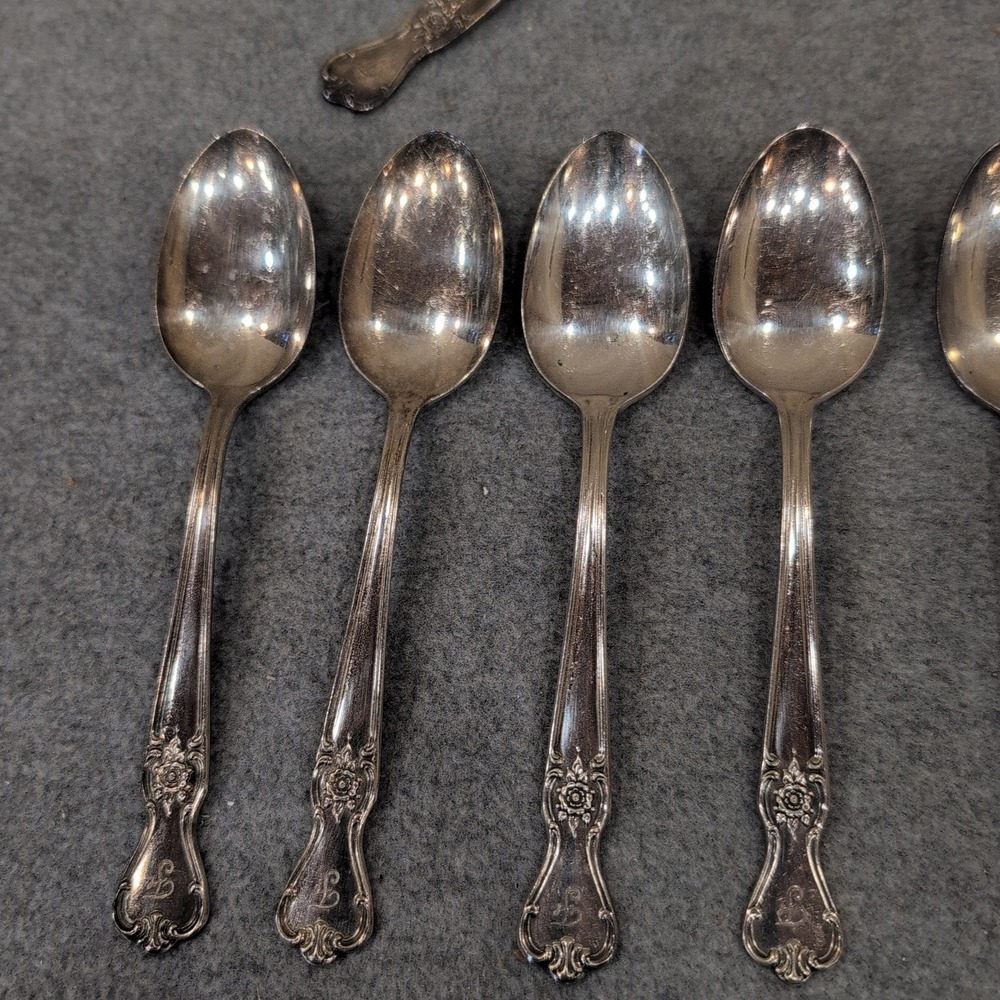Old Company Plate‎ Signature Rose Silverplate Flatware Set 13pc Monogrammed F - Picture 5 of 8